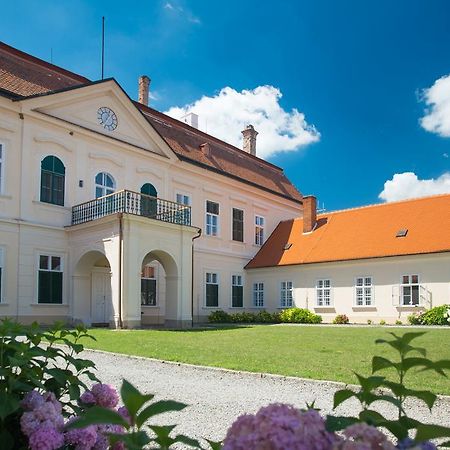 Zámek Dukovany Hotel Kültér fotó